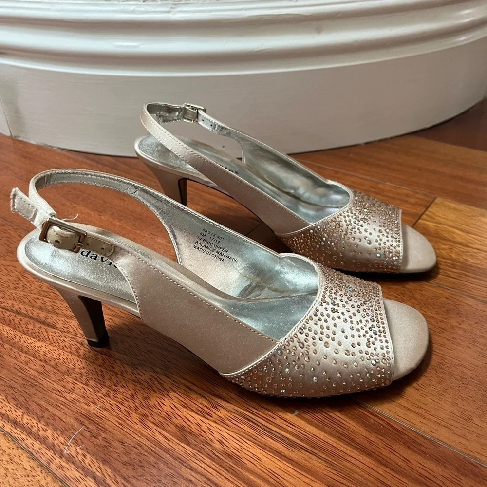 David Tate Champagne Woman’s Sandals Sparkle Low Heel Dress Formal Party Open 8 - Picture 4 of 10